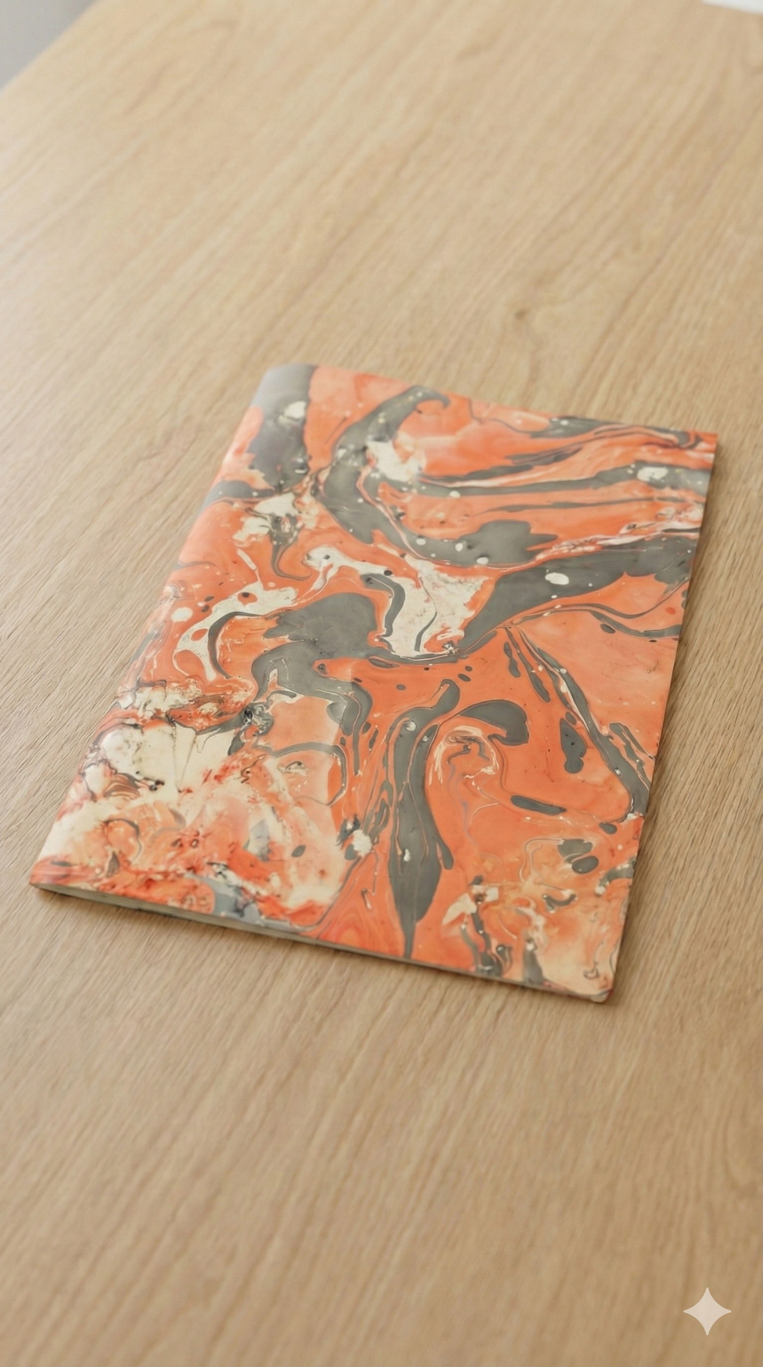 Lot de 10 Feuilles de Papier Coton Marbré – 200 GSM – Fait Main – Orange, Vert & Beige